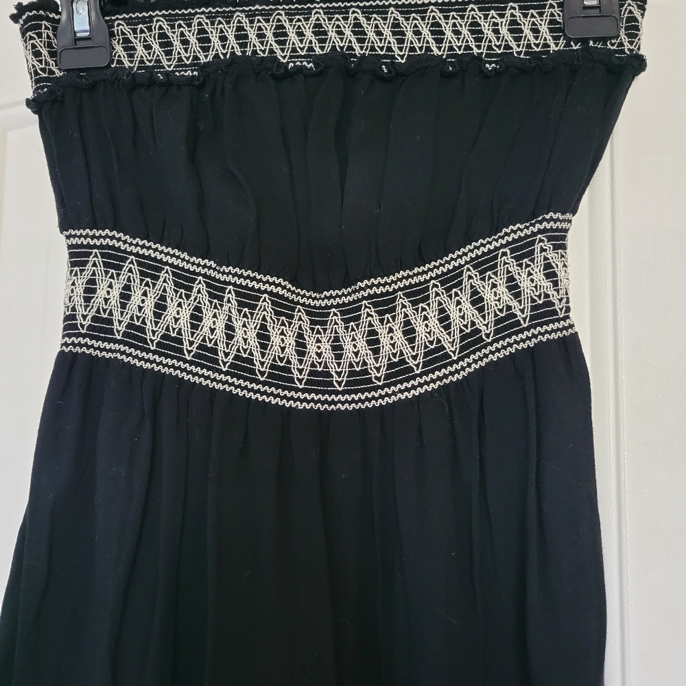 Dress - Picture 2 of 4